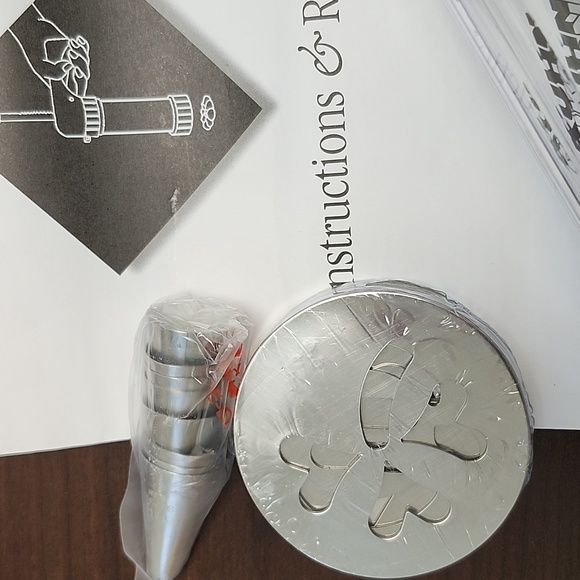 SALE💥Bundle Cookie Presses - Picture 9 of 11